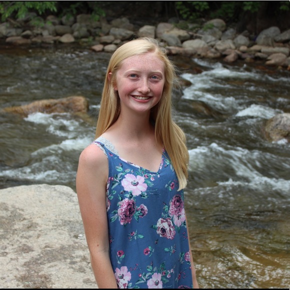 Meet your Posher, Stacy - Picture 1 of 1